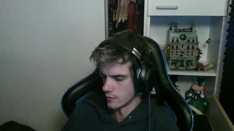 Joey online show from November 20, 1:16 am