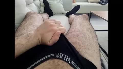 hornyman0605 online show from May 5, 8:38 am