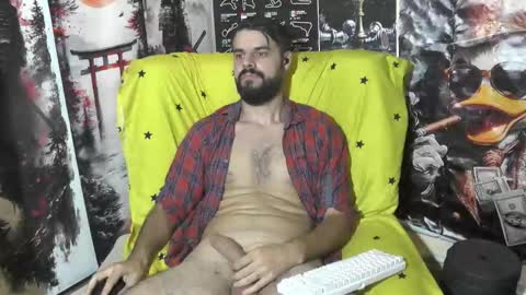 Snapshot of hornymaster93 chatting on October 15, 1:24 am hornymaster online show from October 15, 1:24 am