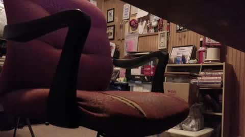 hornyoldman31 online show from April 6, 4:57 am