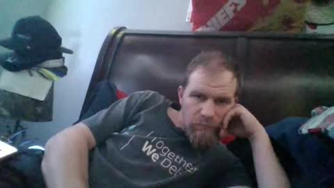 hornypierceddad online show from February 22, 4:25 am