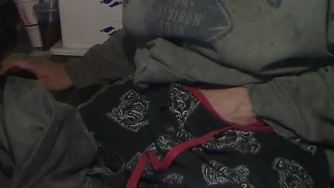 Snapshot of hornyscott666 chatting on December 17, 8:12 am hornyscott666 online show from December 17, 8:12 am