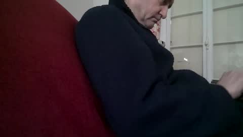 hornyslavefrance online show from November 19, 7:30 am