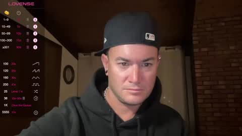 Snapshot of hornytightboy89 chatting on October 4, 1:32 am Hornytightboy89 online show from October 4, 1:32 am