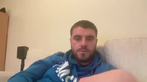 Snapshot of hornytom27 chatting on February 14, 7:12 pm Horny247 online show from February 14, 7:12 pm