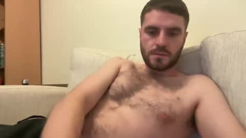 Snapshot of hornytom27 chatting on January 5, 8:31 pm Horny247 online show from January 5, 8:31 pm
