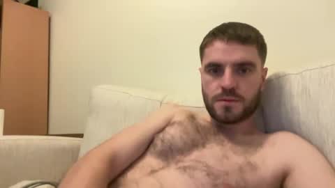 Snapshot of hornytom27 chatting on December 15, 7:42 pm Horny247 online show from December 15, 7:42 pm