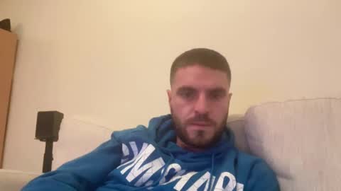 Snapshot of hornytom27 chatting on February 16, 4:10 pm Horny247 online show from February 16, 4:10 pm