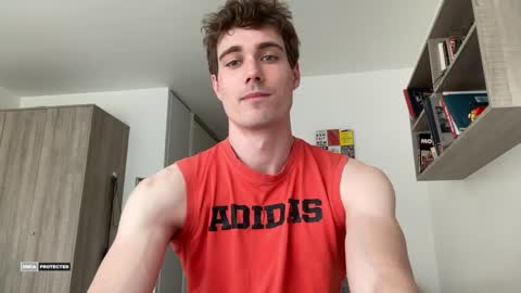 Travis online show from May 18, 8:09 am
