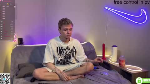 Snapshot of horzy_forz chatting on March 9, 5:49 pm Horzy online show from March 9, 5:49 pm