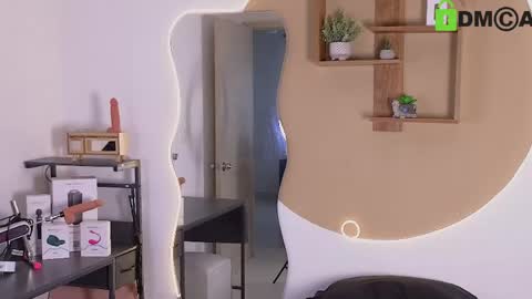 Marcus  Tatti  online show from April 27, 6:24 pm