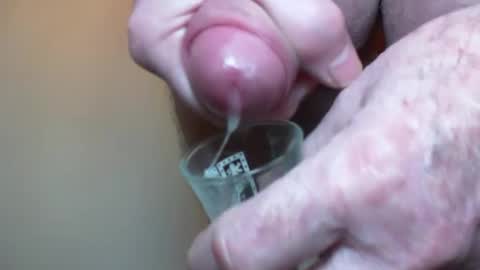 Snapshot of hot_1796 chatting on January 25, 12:37 pm hot_1796 online show from January 25, 12:37 pm