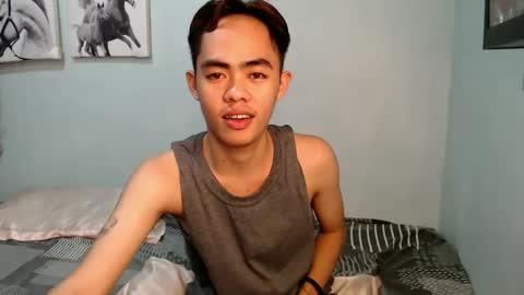Snapshot of hot_8inchtwink chatting on December 24, 3:49 am Rylle online show from December 24, 3:49 am