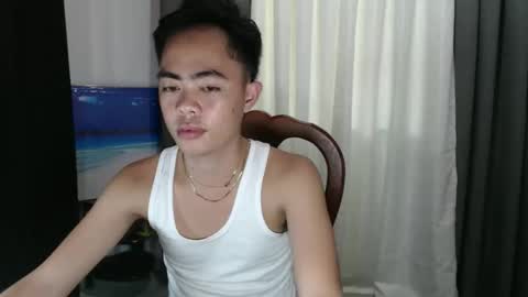 Snapshot of hot_8inchtwink chatting on September 17, 4:57 am Rylle online show from September 17, 4:57 am