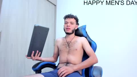 hot bad boy69 online show from May 26, 10:06 pm