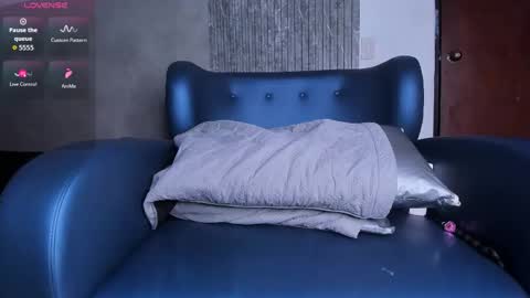Snapshot of hot_boy_04 chatting on September 24, 4:49 pm hot boy 04 online show from September 24, 4:49 pm