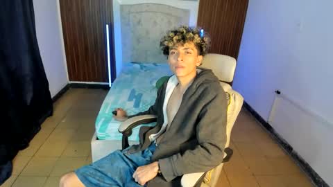 hot bunny online show from November 18, 4:38 am