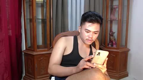 Snapshot of hot_emmanuel chatting on September 13, 5:41 am emman online show from September 13, 5:41 am