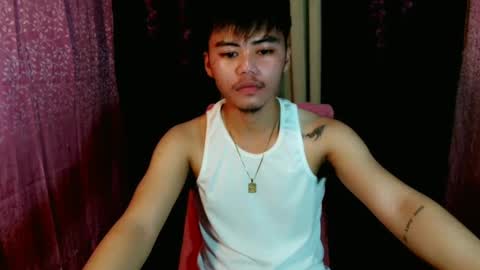 Snapshot of hot_emmanuel chatting on March 7, 11:47 pm emman online show from March 7, 11:47 pm