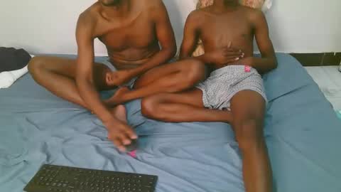 hot_guys88 online show from April 26, 2:03 pm