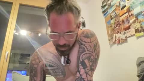 Snapshot of hot_sex83 chatting on October 13, 5:08 pm letmedoo2 online show from October 13, 5:08 pm