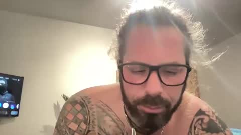Snapshot of hot_sex83 chatting on January 28, 9:40 pm letmedoo2 online show from January 28, 9:40 pm