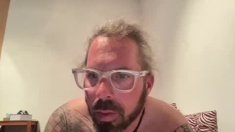 Snapshot of hot_sex83 chatting on February 24, 4:58 pm letmedoo2 online show from February 24, 4:58 pm
