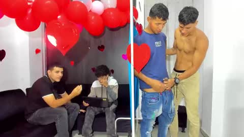 Snapshot of hot_sexmature chatting on February 15, 11:39 am Vanesa Oliver and Andrew online show from February 15, 11:39 am