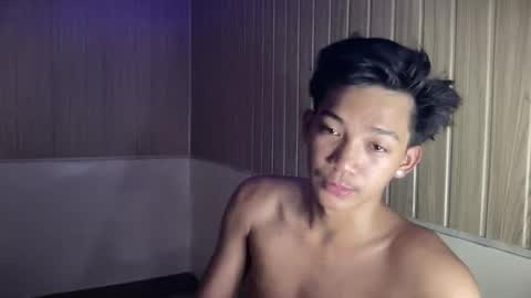 hotasian_jerome online show from April 28, 5:12 am