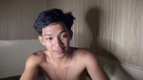 hotasian_jerome online show from April 25, 1:41 pm
