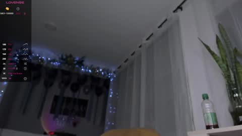 Snapshot of hotay_ chatting on December 31, 3:45 am Andrew xdres08 online show from December 31, 3:45 am