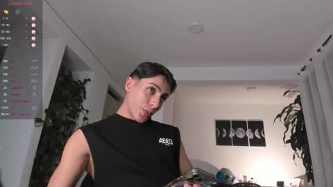 Snapshot of hotay_ chatting on September 27, 12:30 am Andrew xdres08 online show from September 27, 12:30 am