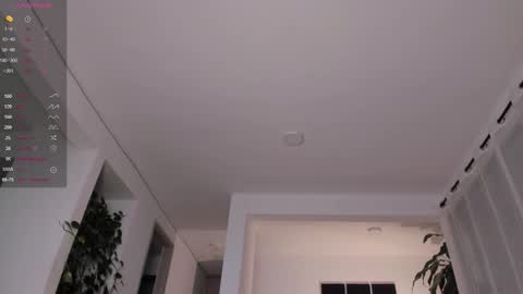Snapshot of hotay_ chatting on September 14, 3:30 am Andrew xdres08 online show from September 14, 3:30 am