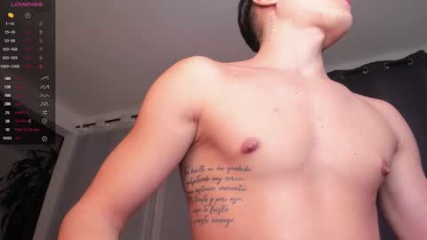 Snapshot of hotay_ chatting on January 26, 12:05 am Andrew xdres08 online show from January 26, 12:05 am