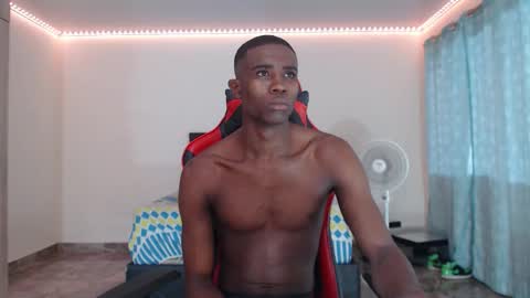 Snapshot of hotblacks07 chatting on October 5, 9:52 pm rivas online show from October 5, 9:52 pm