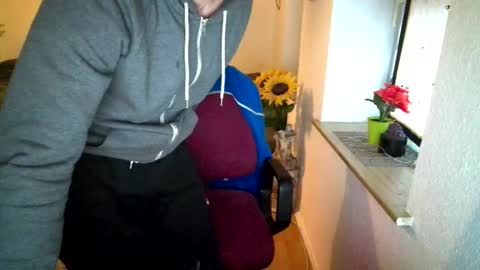 hotblayboy online show from February 14, 7:58 am