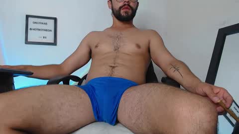 Snapshot of hotboyneon490 chatting on December 5, 10:23 pm Alex Neon online show from December 5, 10:23 pm