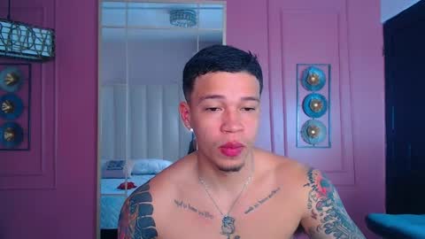 Hussain   aaron and Ekko online show from April 19, 12:37 pm