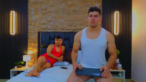 Snapshot of hotfuckers4uu chatting on February 28, 2:42 pm felipe marcello online show from February 28, 2:42 pm
