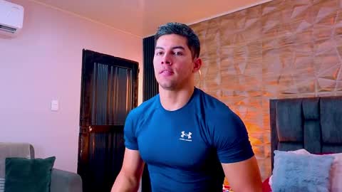 felipe  marcello online show from May 11, 1:57 pm