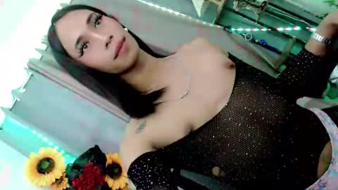 hotboy online show from November 19, 5:51 am