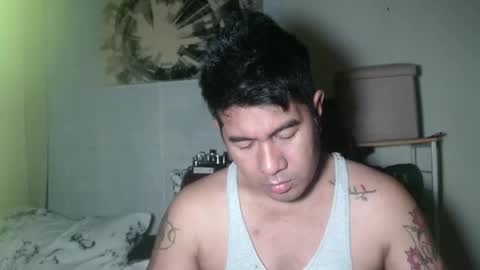 Snapshot of hothunkybear23 chatting on October 18, 2:16 am Khel online show from October 18, 2:16 am