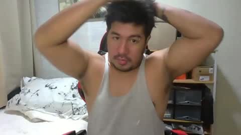Snapshot of hothunkybear23 chatting on December 7, 2:09 am Khel online show from December 7, 2:09 am