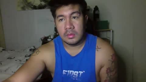 Snapshot of hothunkybear23 chatting on December 9, 12:12 am Khel online show from December 9, 12:12 am