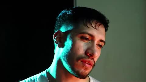 Snapshot of hotlatinking chatting on October 15, 9:33 pm Hotlatinking online show from October 15, 9:33 pm