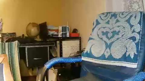 Snapshot of hotleopold chatting on January 18, 12:17 am hotleopold online show from January 18, 12:17 am