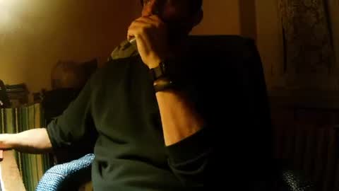 Snapshot of hotleopold chatting on January 5, 11:33 pm hotleopold online show from January 5, 11:33 pm