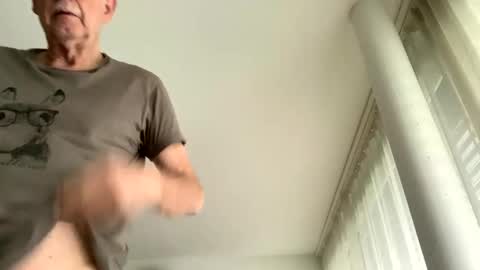 Snapshot of hotmassage50 chatting on March 2, 3:52 pm hotmassage50 online show from March 2, 3:52 pm