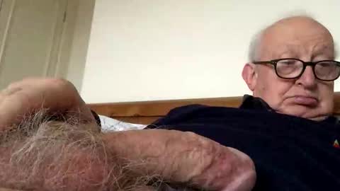 hotmuff99 online show from November 11, 2:55 pm