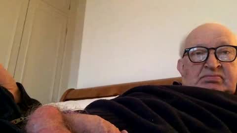 hotmuff99 online show from February 2, 4:54 pm